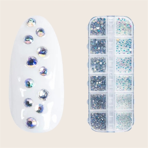 Emmi-Nail - Rhinestone Box Hvid/Sølv Mix